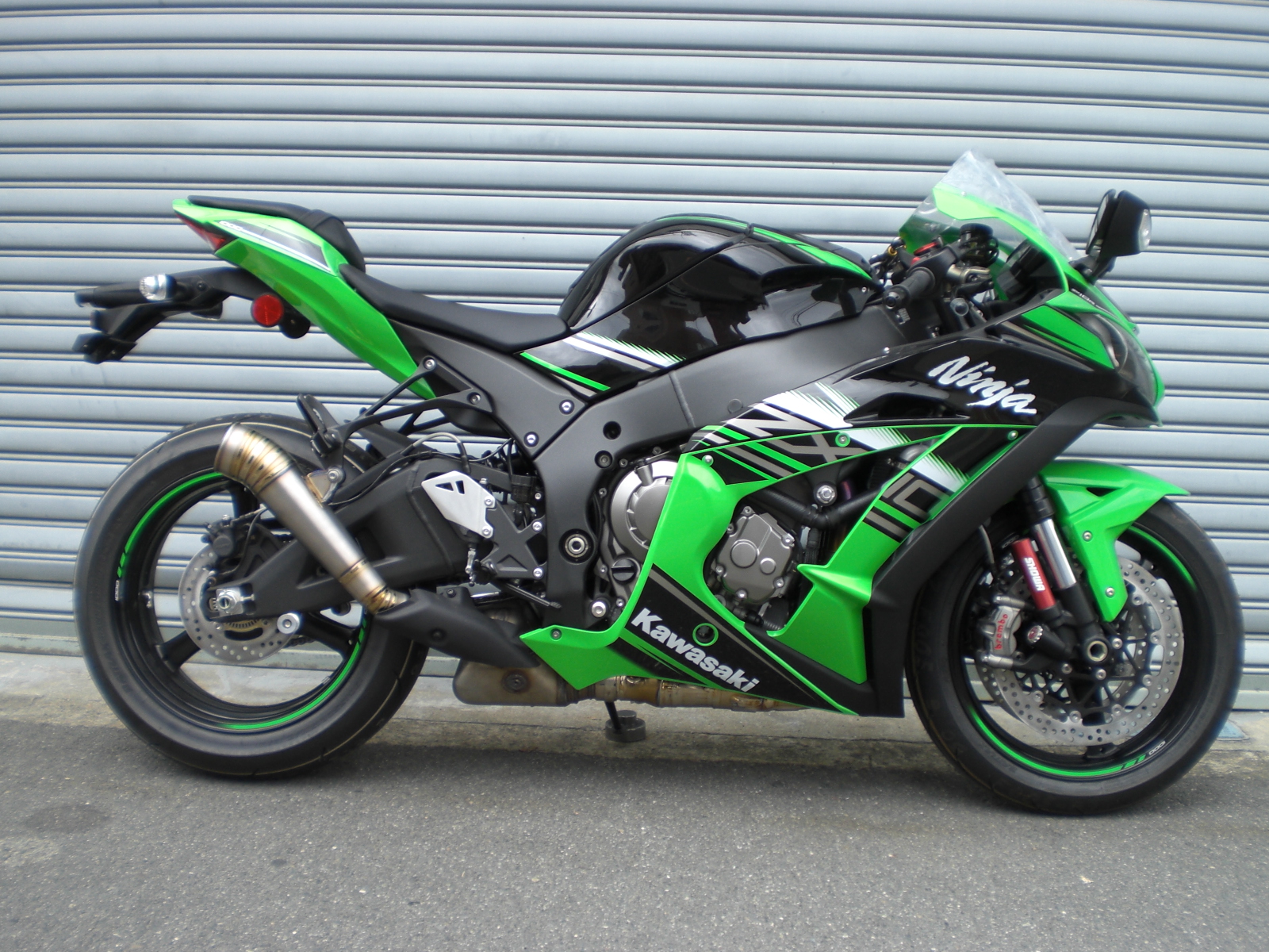 1６-ZX10R | バイクマフラーの製造販売店です。ワンオフ・オーダー